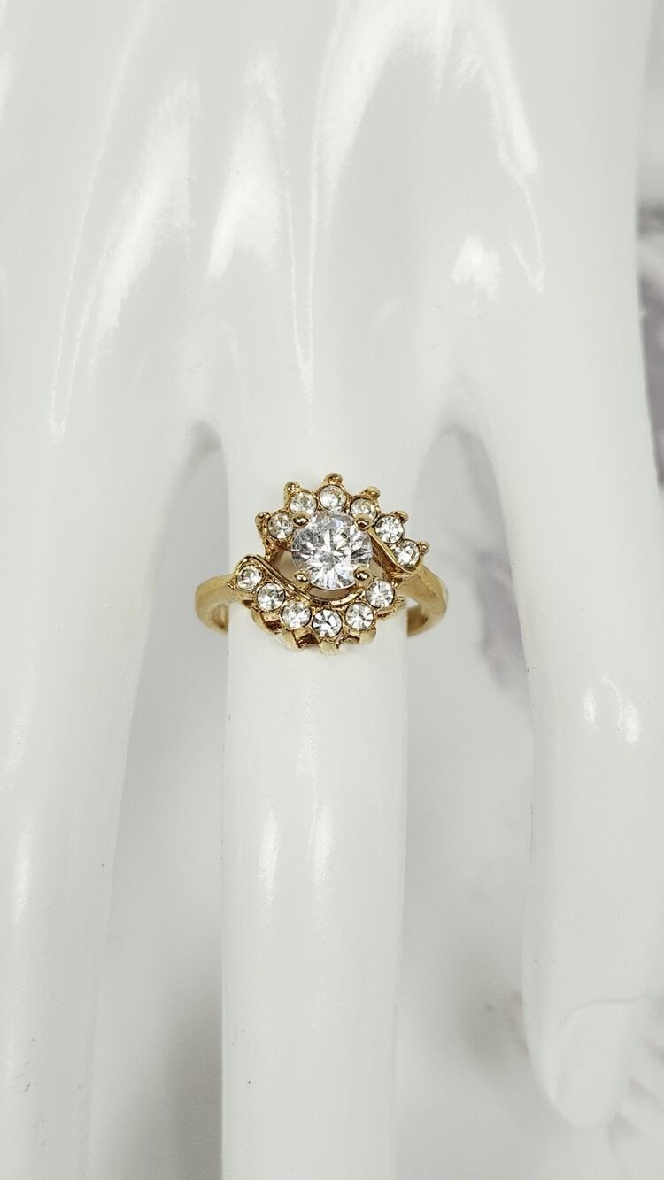Vintage Thailand Gold Tone CZ Solitaire Sunburst Halo Cluster Cocktail Ring Size